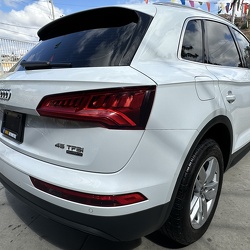 AUDI Q5 AWD MODELO 2019